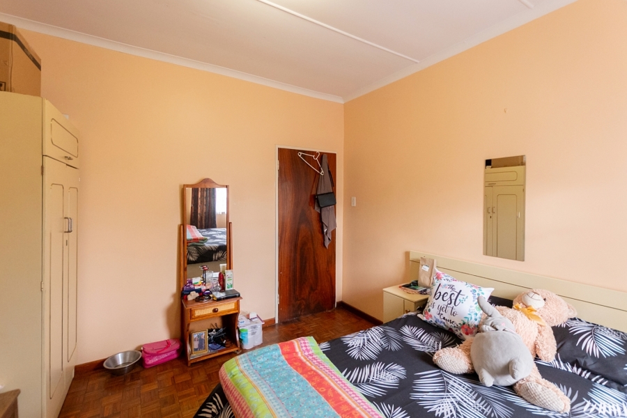 6 Bedroom Property for Sale in Laaiplek Western Cape